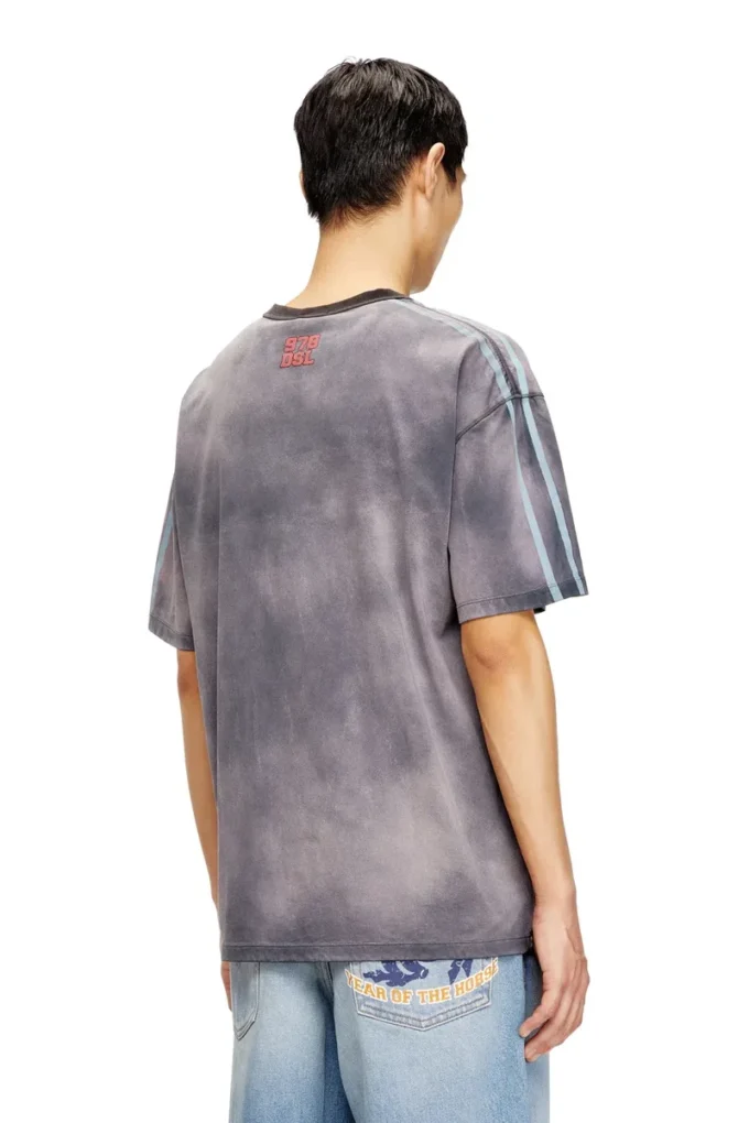cl-t-boxt-horse Cotton T-shirt with horse graphic print cl-t-boxt-horse Cotton T-shirt with horse graphic print