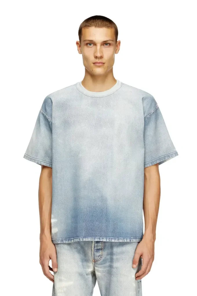 d-box jogg T-shirt in printed bleach-effect JoggJeans d-box jogg T-shirt in printed bleach-effect JoggJeans