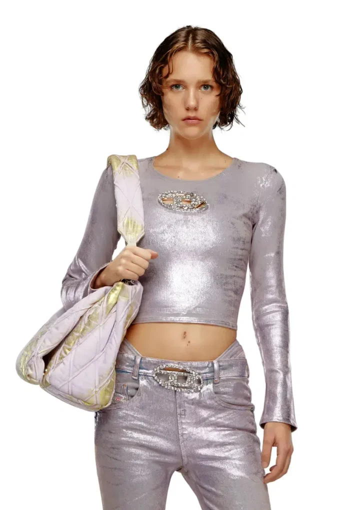 de-top1-fse Long-sleeve top with crystal plaque de-top1-fse Long-sleeve top with crystal plaque