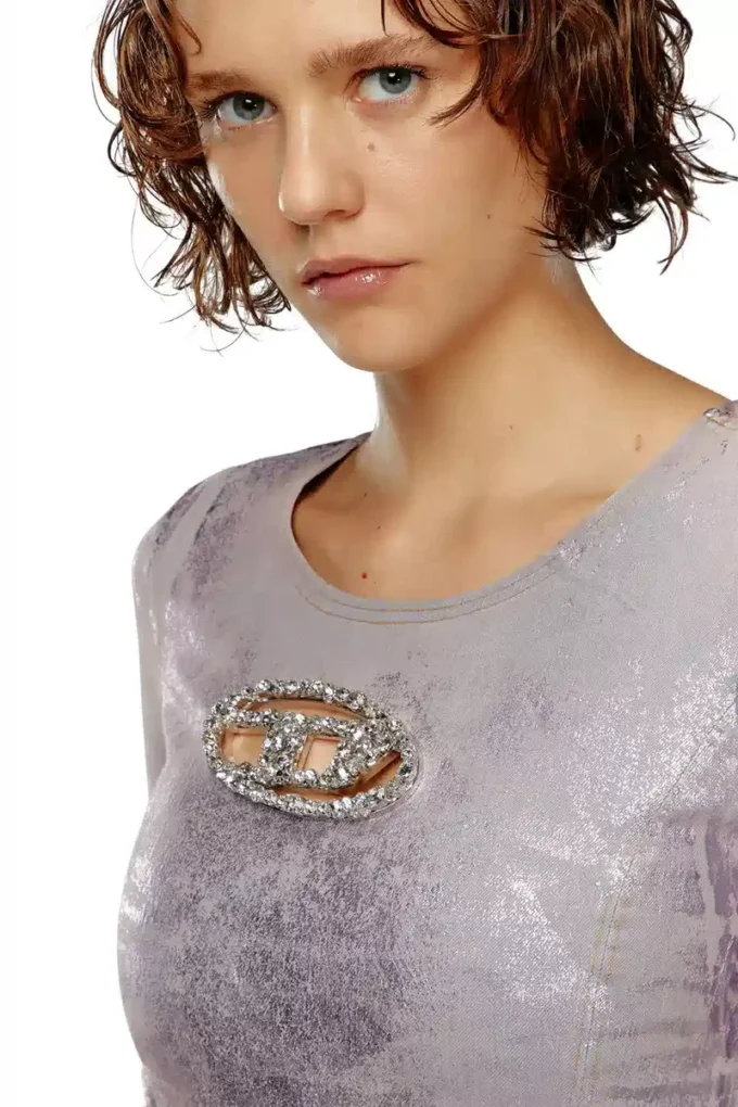 de-top1-fse Long-sleeve top with crystal plaque de-top1-fse Long-sleeve top with crystal plaque