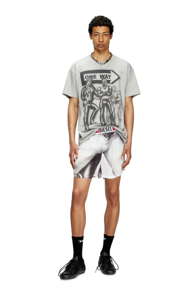 pr-t-norm-tom25 T-shirt with graphic print pr-t-norm-tom25 T-shirt with graphic print