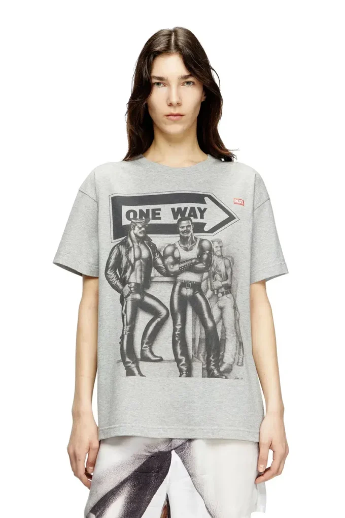 pr-t-norm-tom25 T-shirt with graphic print pr-t-norm-tom25 T-shirt with graphic print