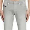 slim 2060 d-strukt joggjeans® 0670m Find nearest store slim 2060 d-strukt joggjeans® 0670m Find nearest store