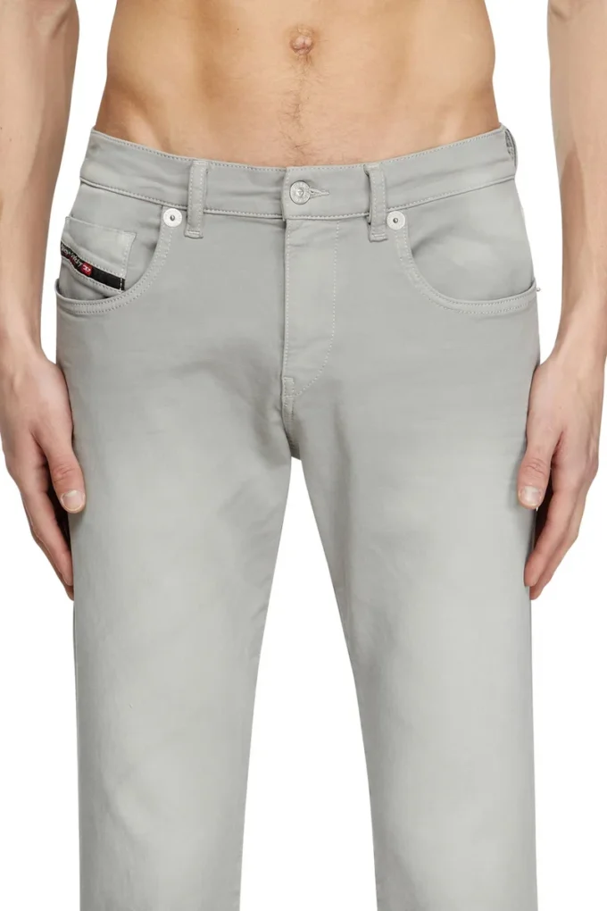 slim 2060 d-strukt joggjeans® 0670m Find nearest store slim 2060 d-strukt joggjeans® 0670m Find nearest store