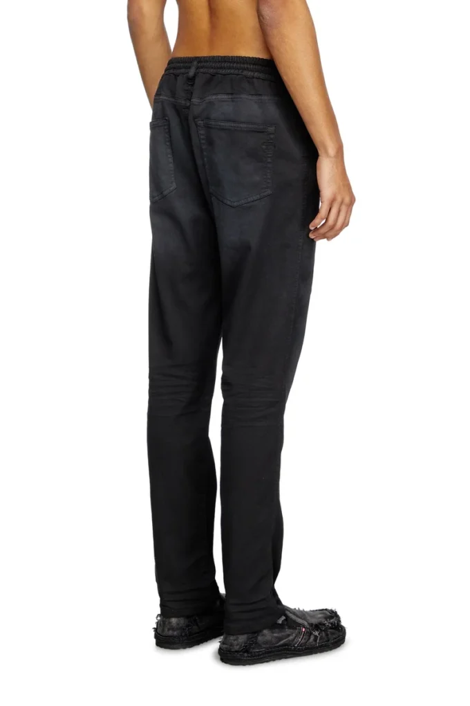 slim 2062 d-strukt joggjeans® 0670m Find nearest store slim 2062 d-strukt joggjeans® 0670m Find nearest store