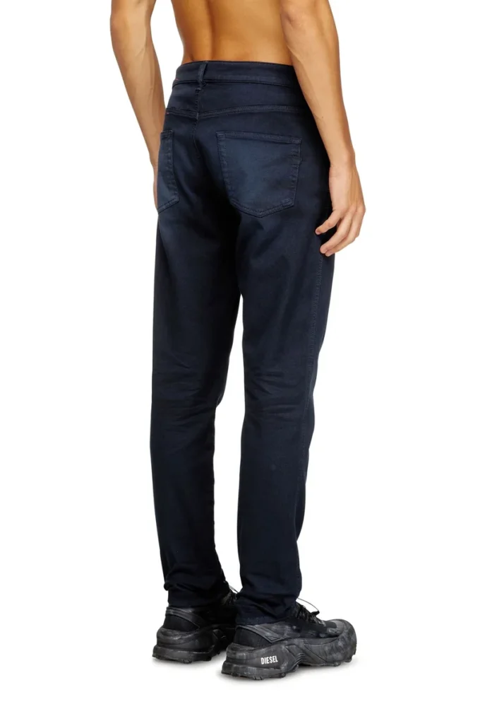 slim 2062 d-strukt joggjeans® 0670m Find nearest store slim 2062 d-strukt joggjeans® 0670m Find nearest store