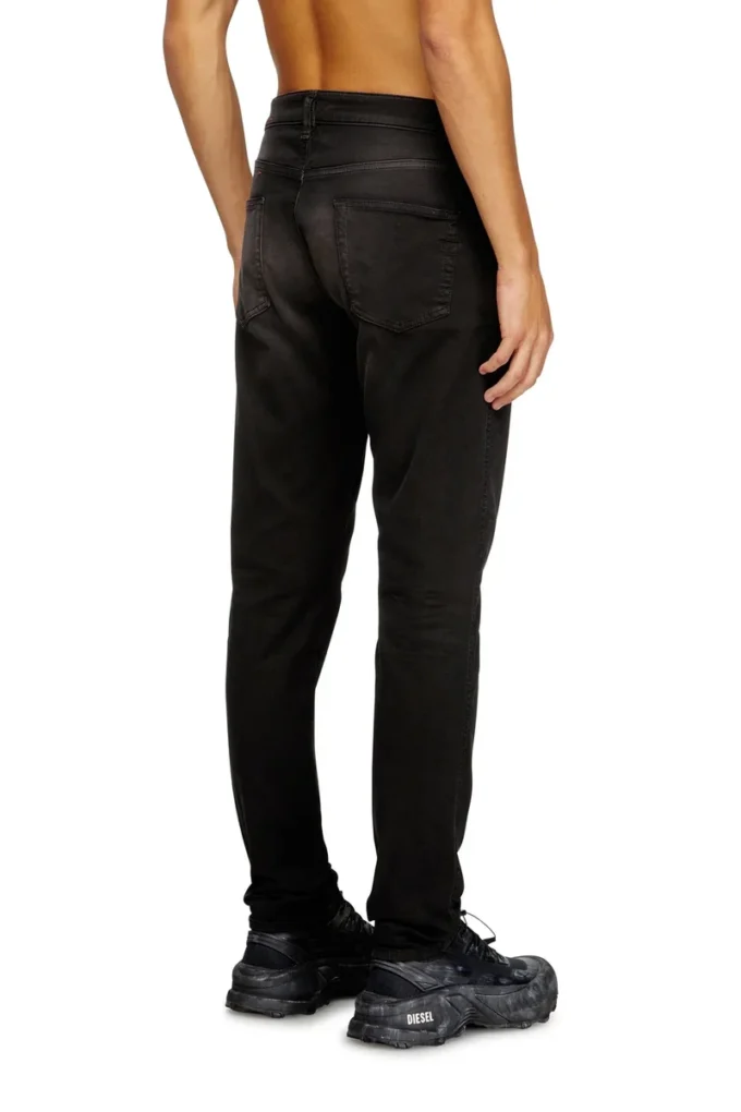 slim 2062 d-strukt joggjeans® 0670m Find nearest store slim 2062 d-strukt joggjeans® 0670m Find nearest store