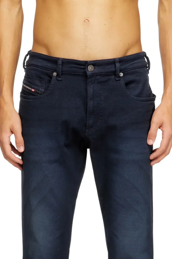 slim 2062 d-strukt joggjeans® 0670m Find nearest store slim 2062 d-strukt joggjeans® 0670m Find nearest store