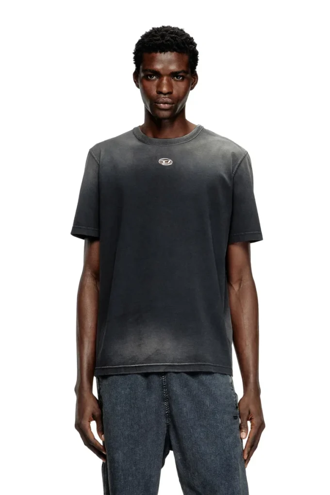 t-adjust-t1 Faded T-shirt with cut-out Oval D t-adjust-t1 Faded T-shirt with cut-out Oval D