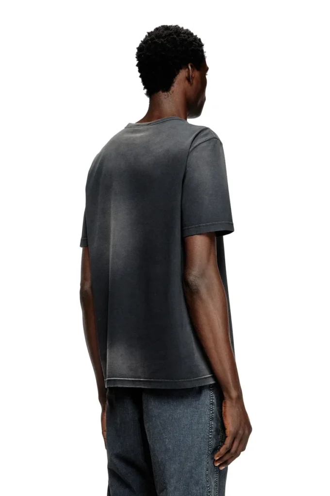 t-adjust-t1 Faded T-shirt with cut-out Oval D t-adjust-t1 Faded T-shirt with cut-out Oval D