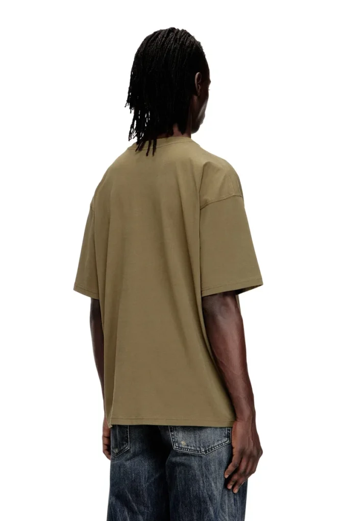 t-boxt-bleach T-shirt with bleached Oval D logo t-boxt-bleach T-shirt with bleached Oval D logo