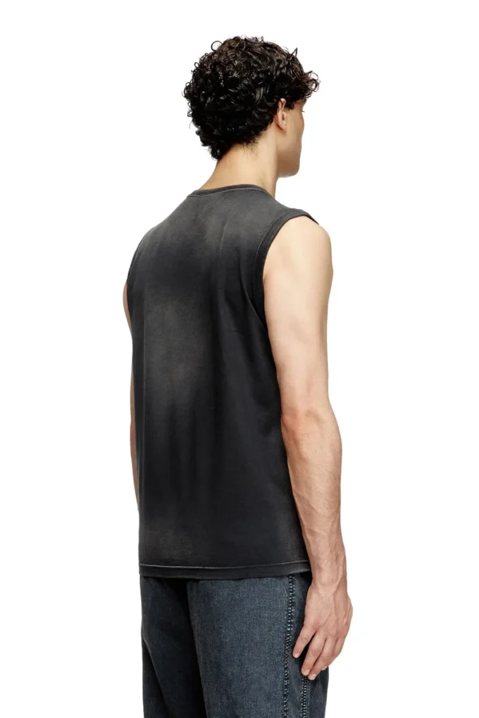 t-brico-new Faded tank top with cut-out Oval D t-brico-new Faded tank top with cut-out Oval D