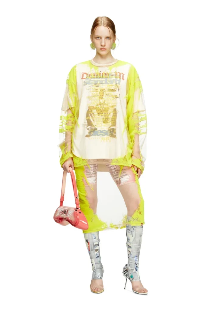 t-hassan-ls-a Long-sleeve nylon T-shirt with lyrics print t-hassan-ls-a Long-sleeve nylon T-shirt with lyrics print