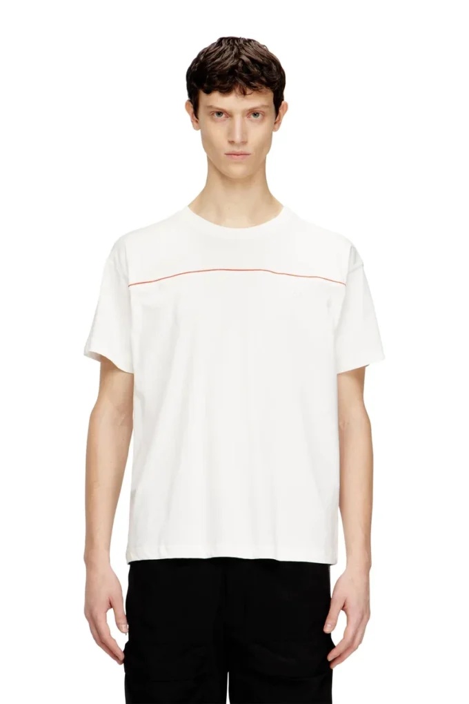 t-norm-piping T-shirt with contrast piping t-norm-piping T-shirt with contrast piping