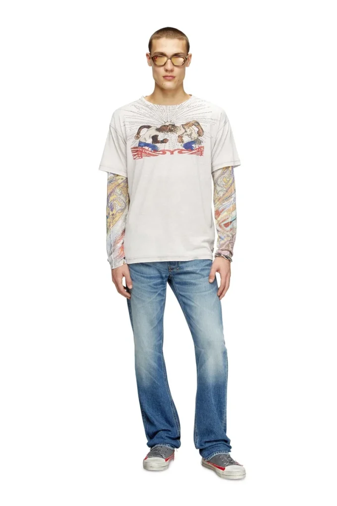 t-norm-t15 T-shirt with rhinestone graphic t-norm-t15 T-shirt with rhinestone graphic